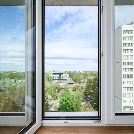 Апартаменти Riverside Flat Near Center *